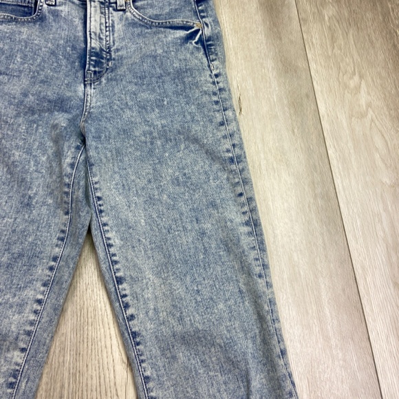 Veronica Beard High Rise Jeans in Soft Blue - Picture 2 of 13